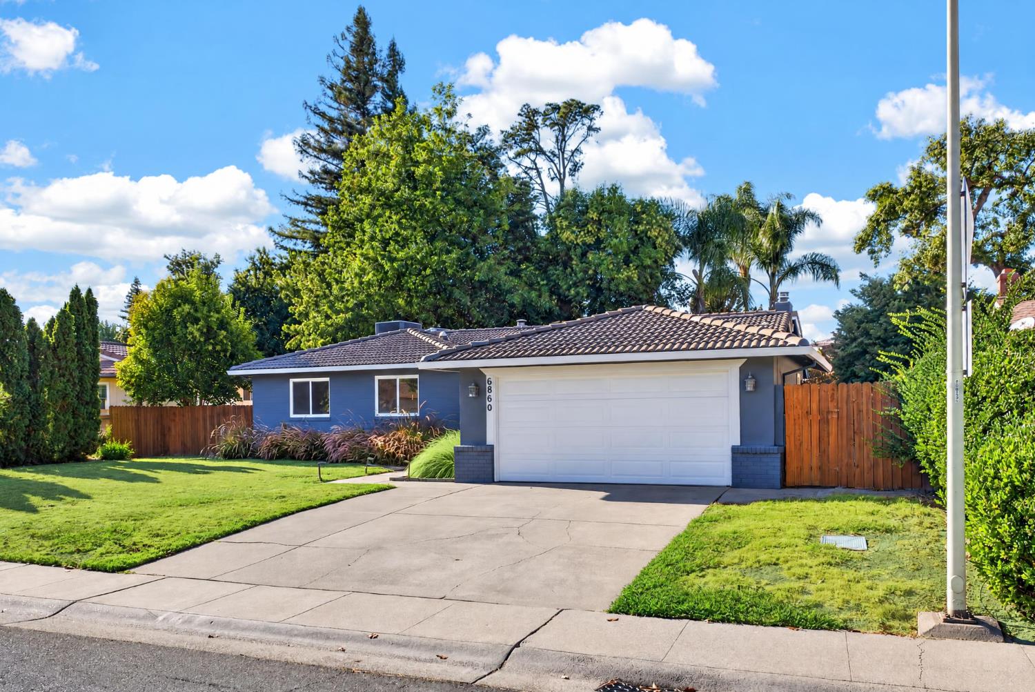 6860 Pocket Road