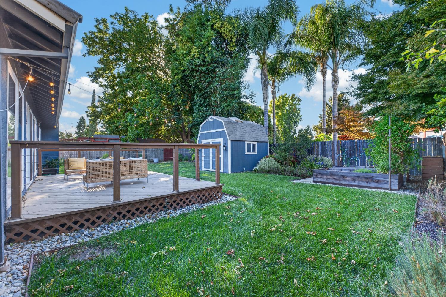 6860 Pocket Road