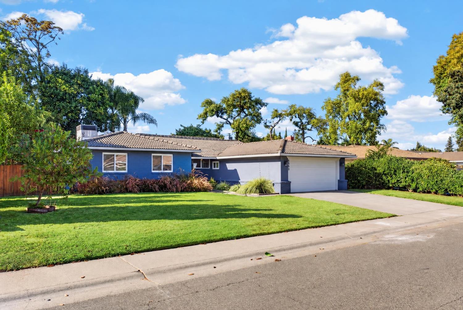 6860 Pocket Road