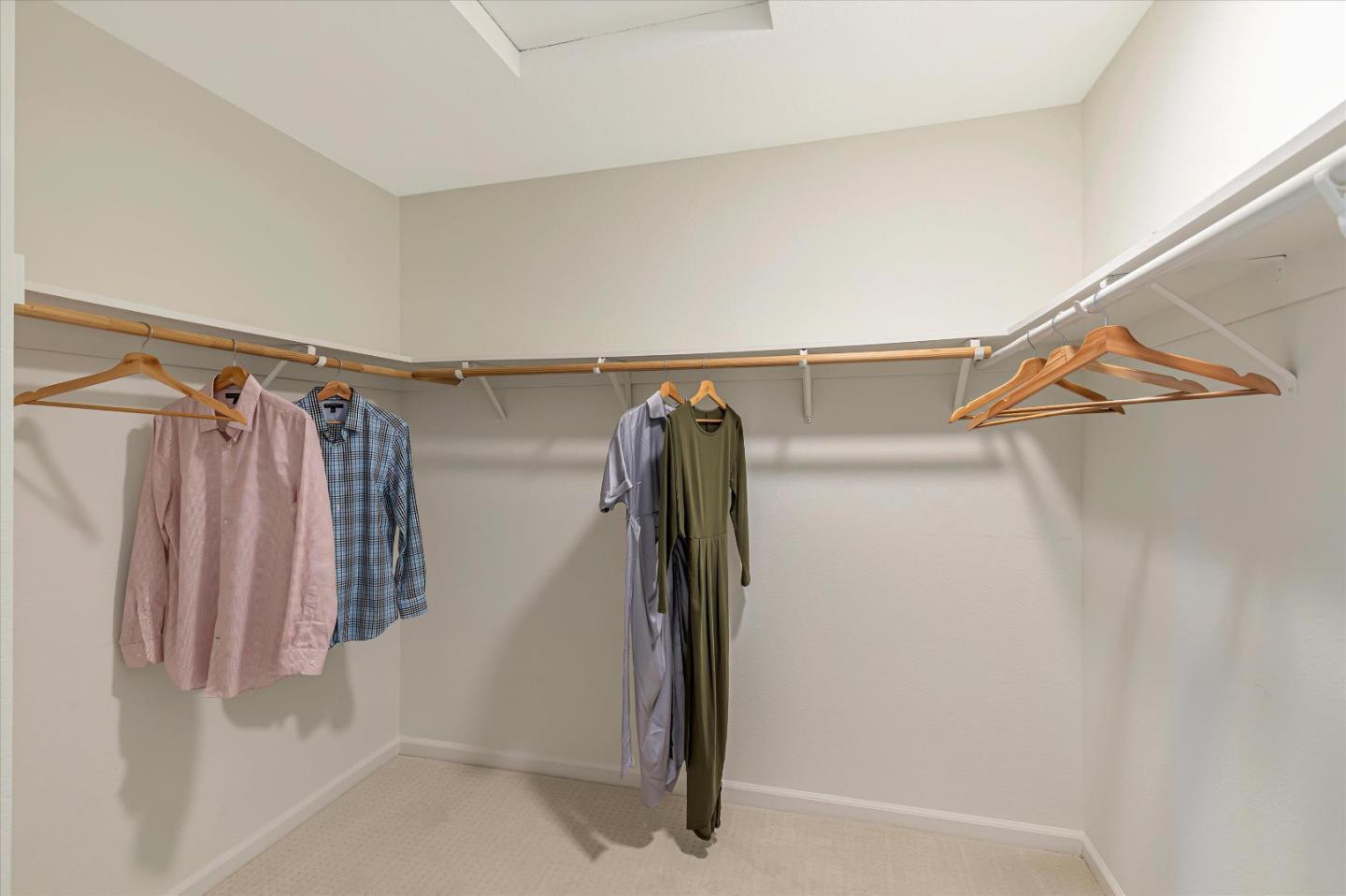 1063 Inverness Court