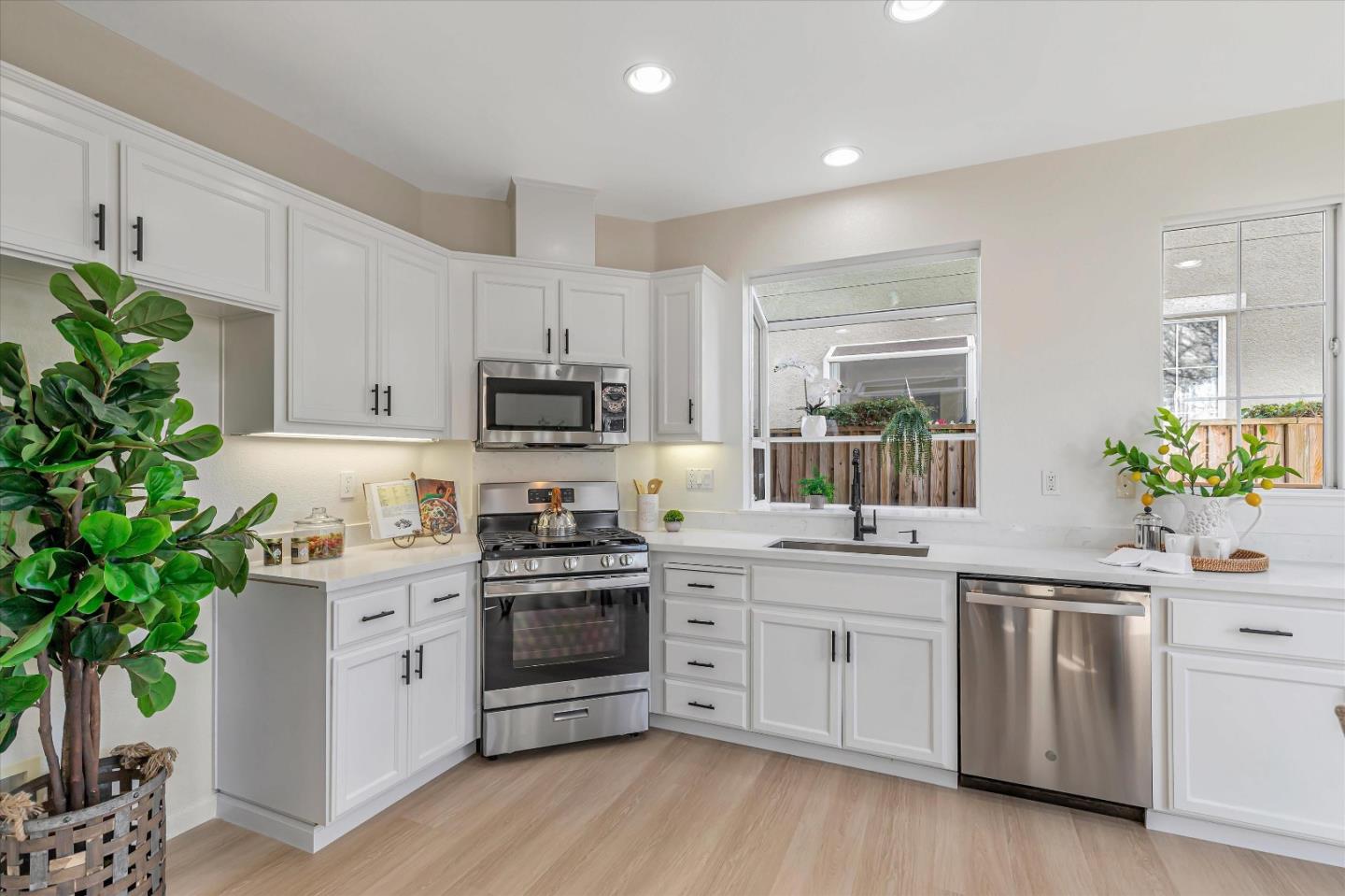 1063 Inverness Court