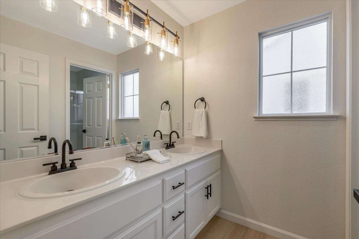 1063 Inverness Court