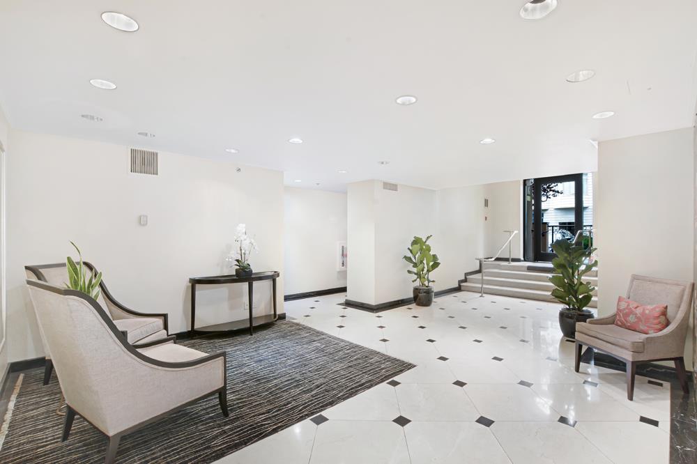 1045 Mason Street Unit: 001