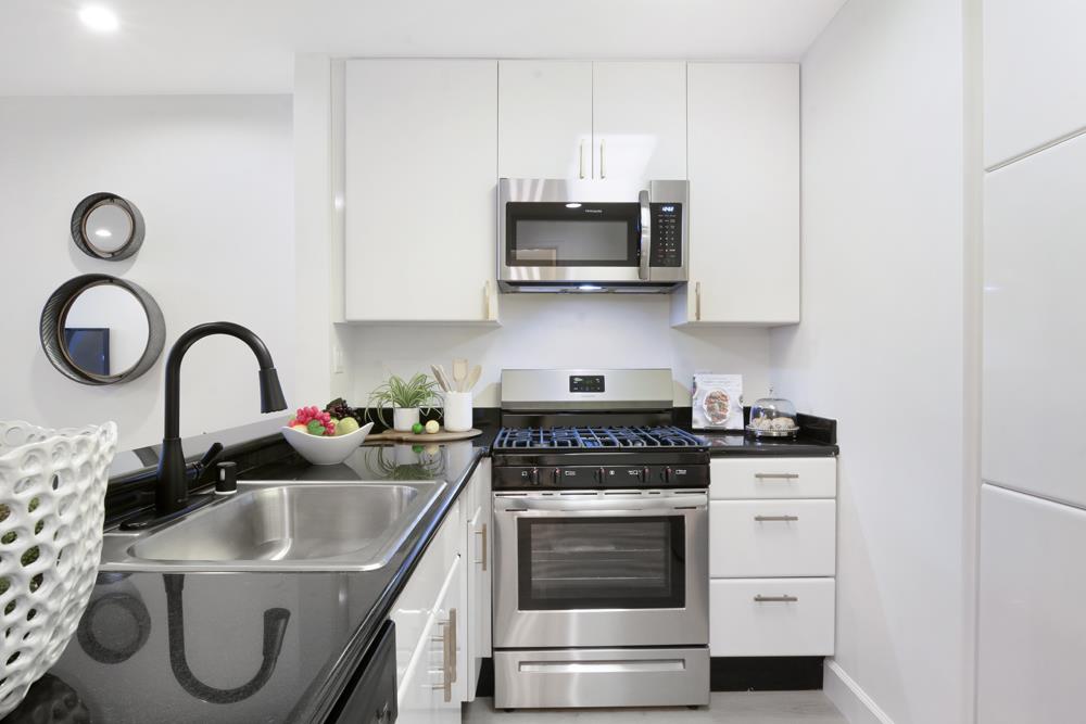 1045 Mason Street Unit: 001