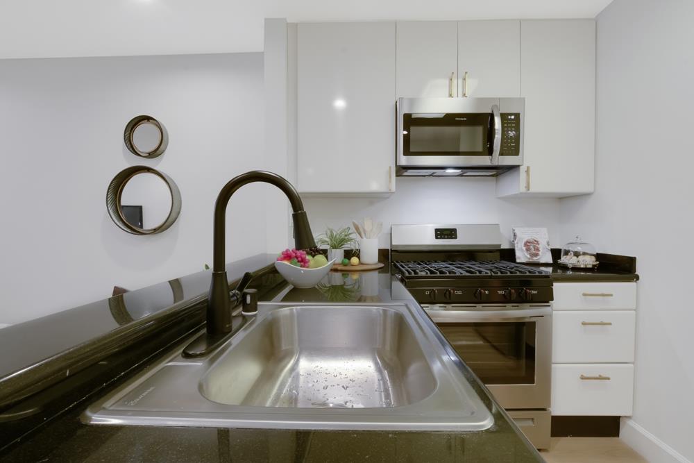 1045 Mason Street Unit: 001