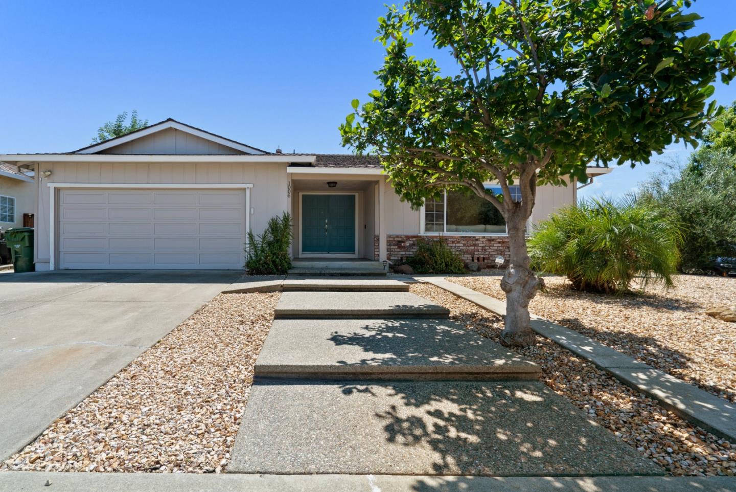 1006 Belford DR