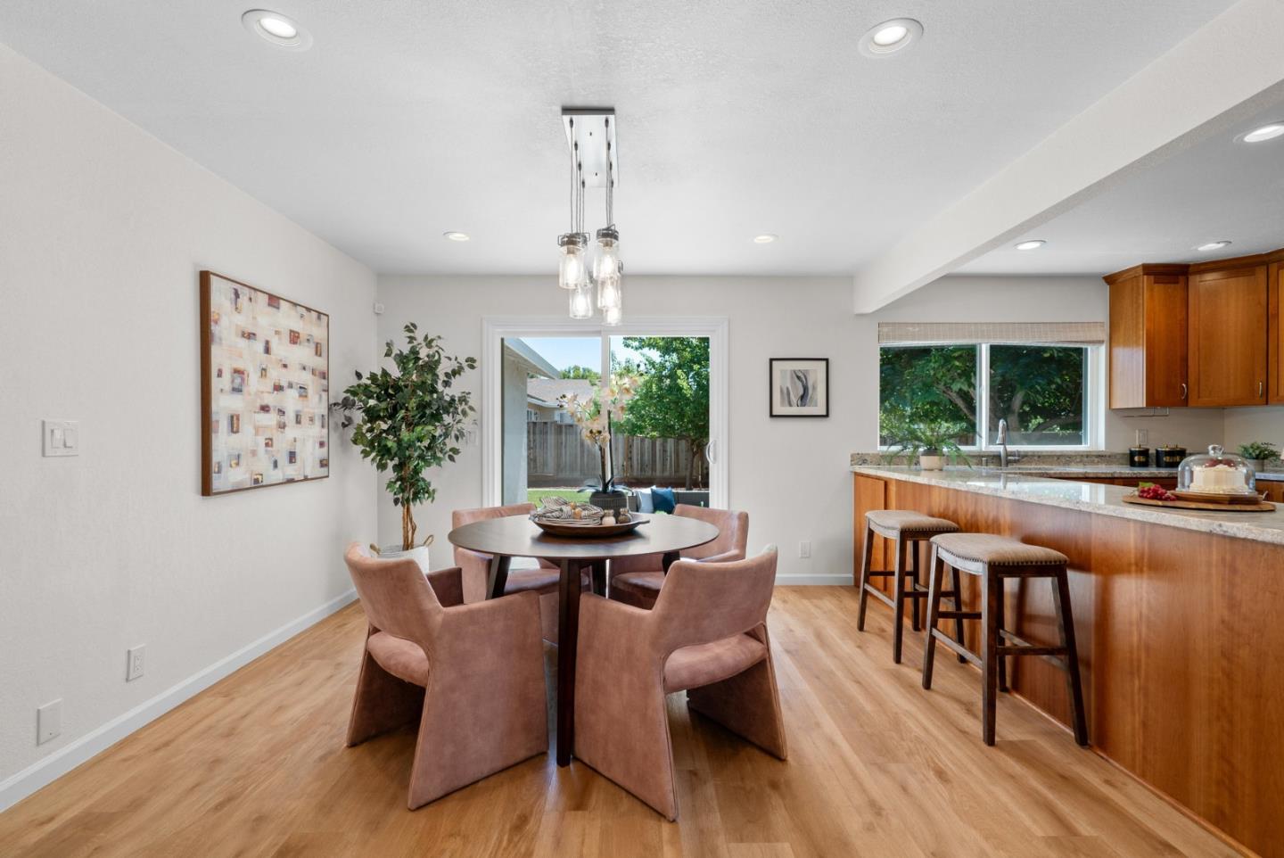 1006 Belford DR