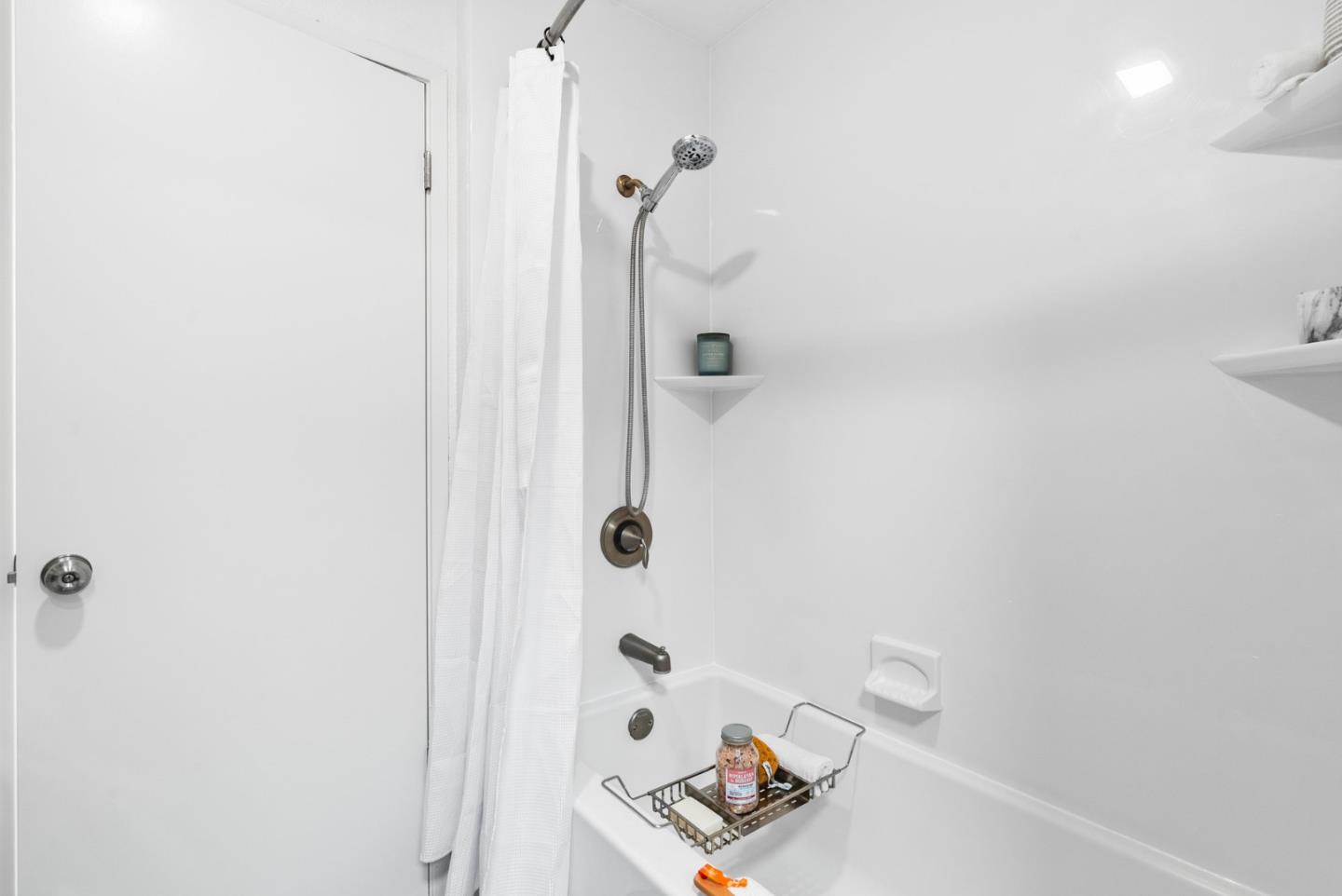 2902 La Terrace CIR