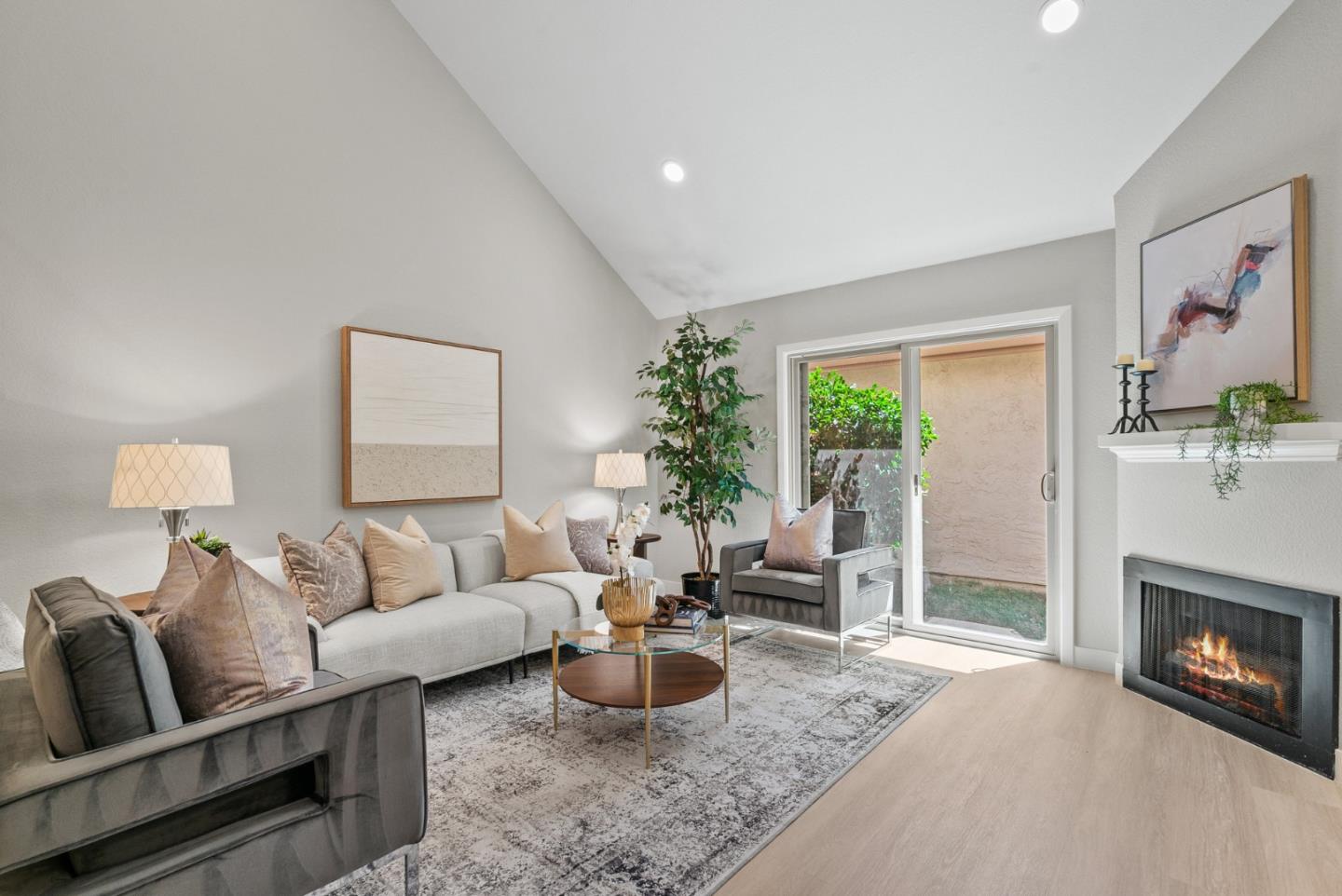 3179 Loma Verde Drive 2