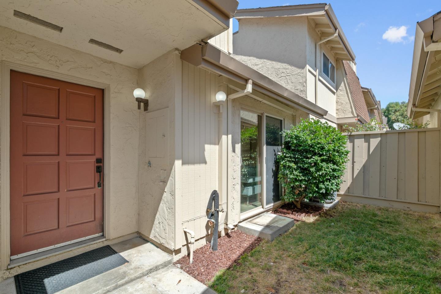 3179 Loma Verde Drive 2