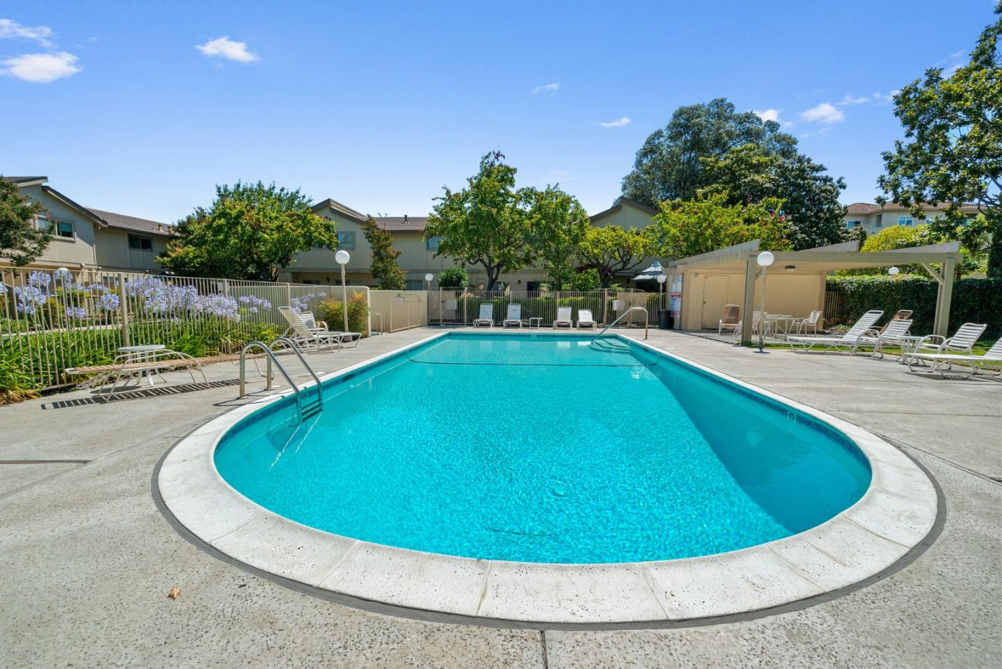 3179 Loma Verde Drive 2