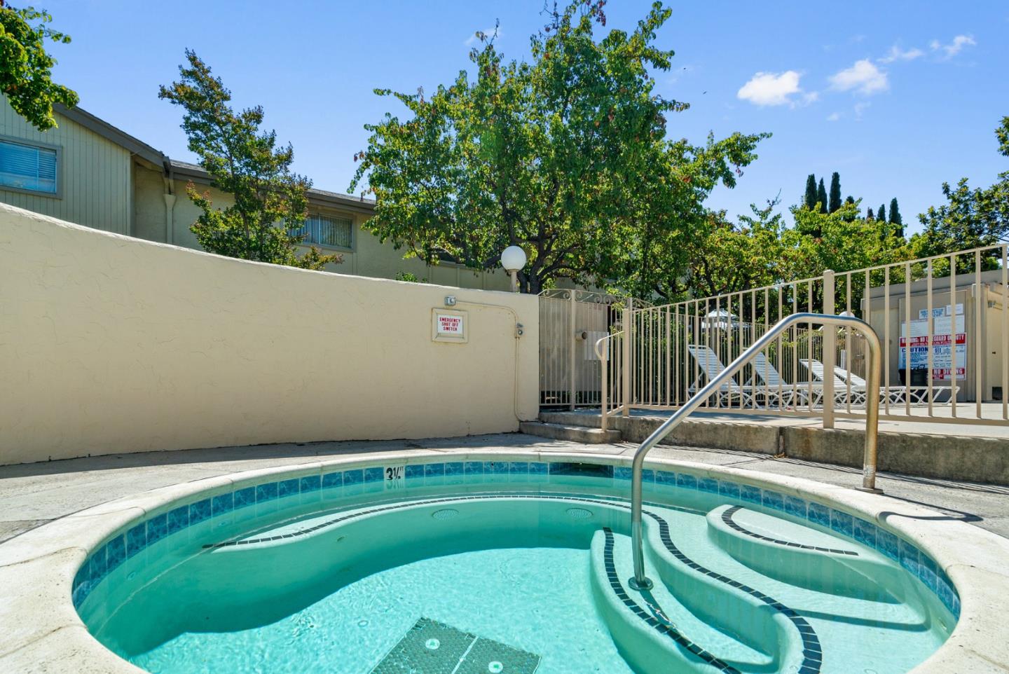 3179 Loma Verde Drive 2