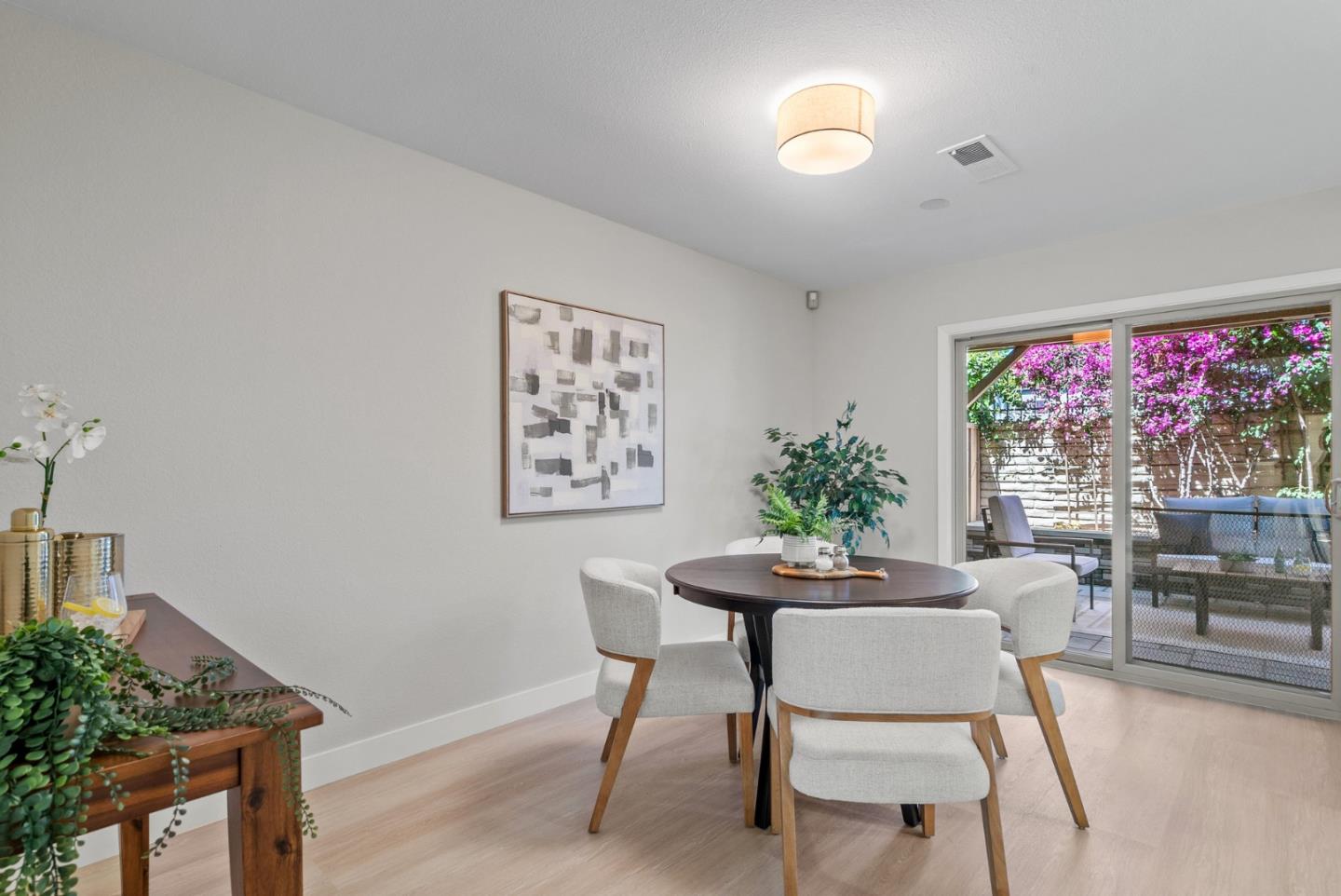 3179 Loma Verde Drive 2