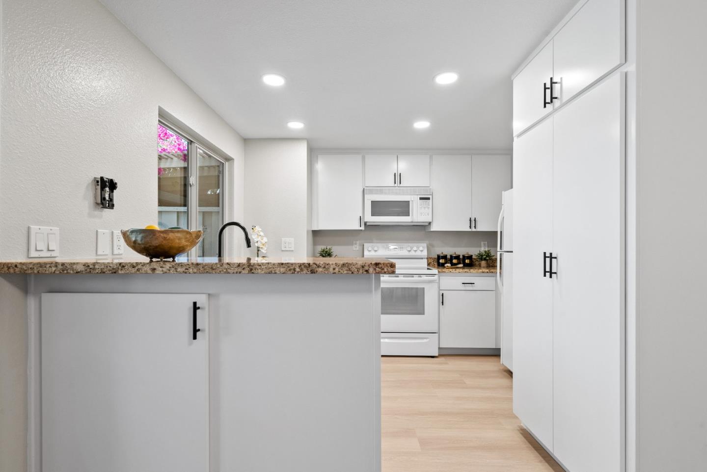 3179 Loma Verde Drive 2