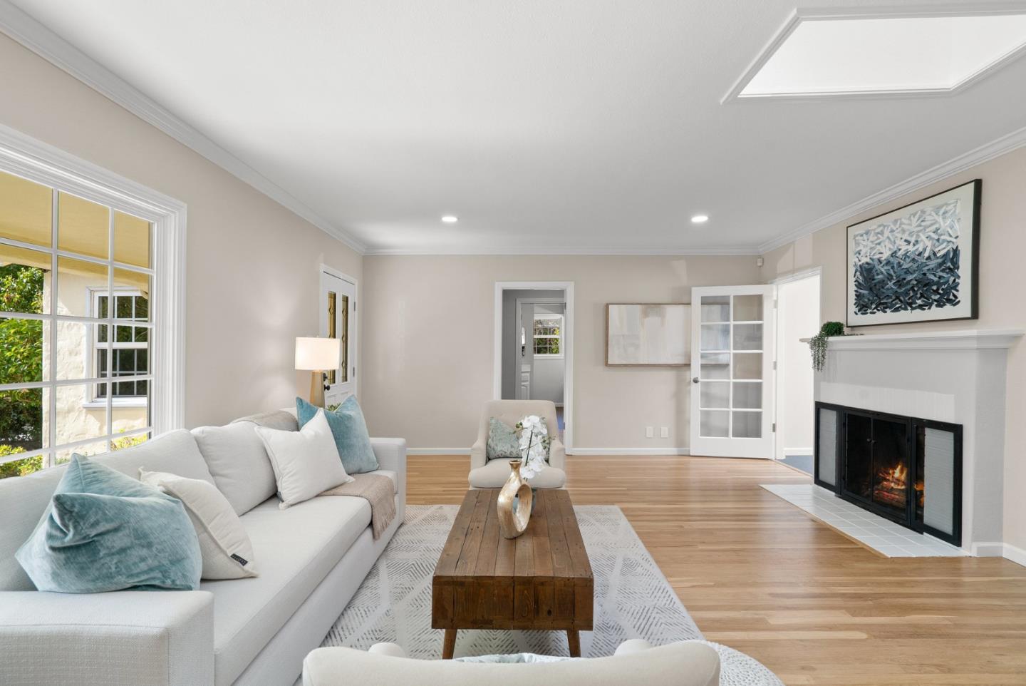 186 Mountain View Avenue