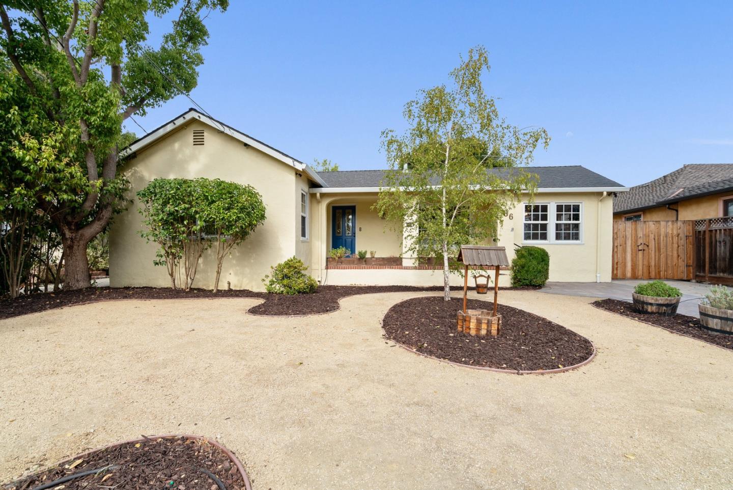 186 Mountain View Avenue