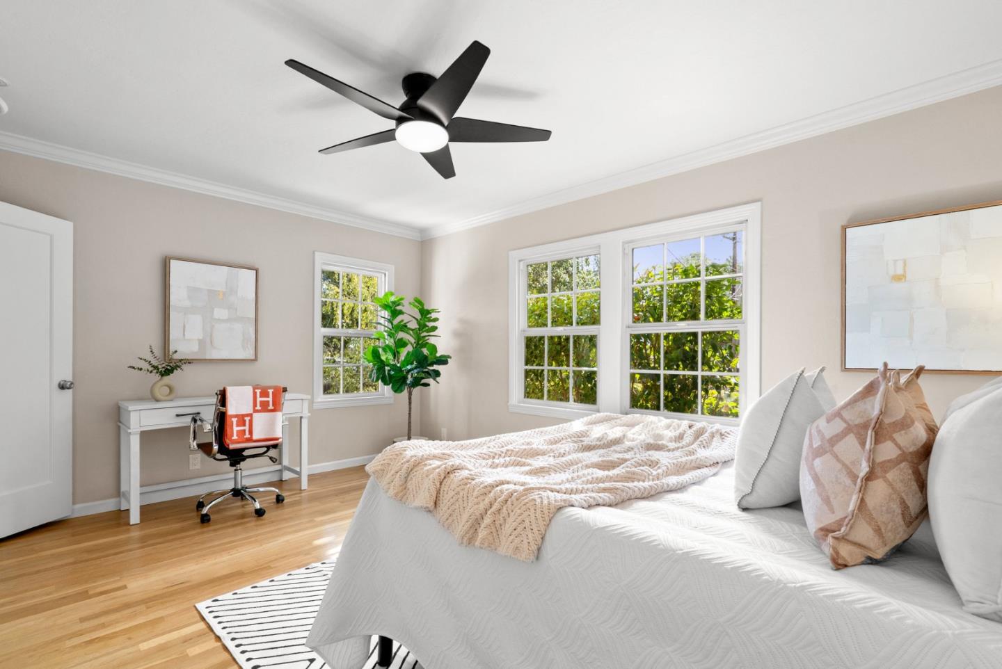 186 Mountain View Avenue