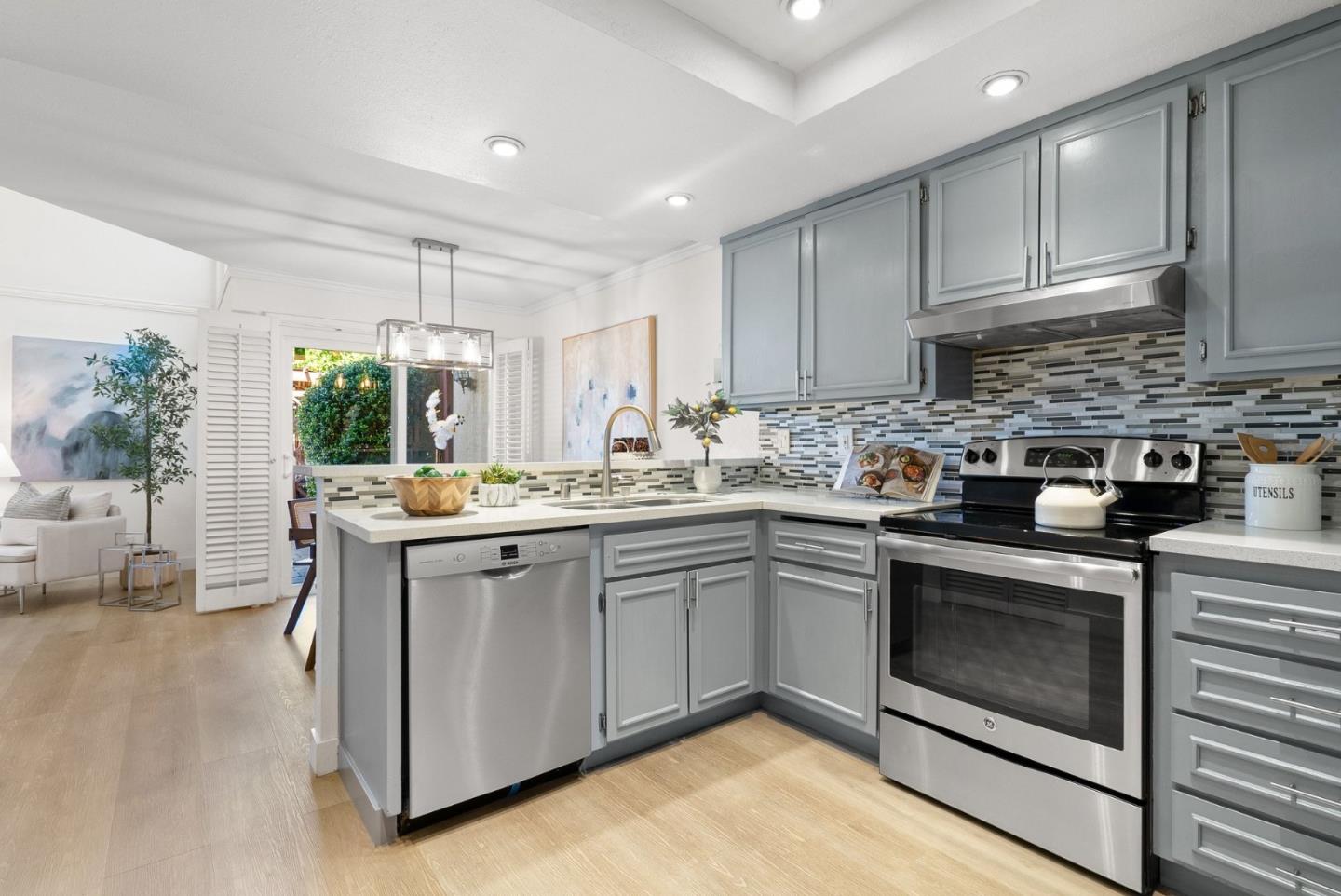 4009 San Francisco Terrace