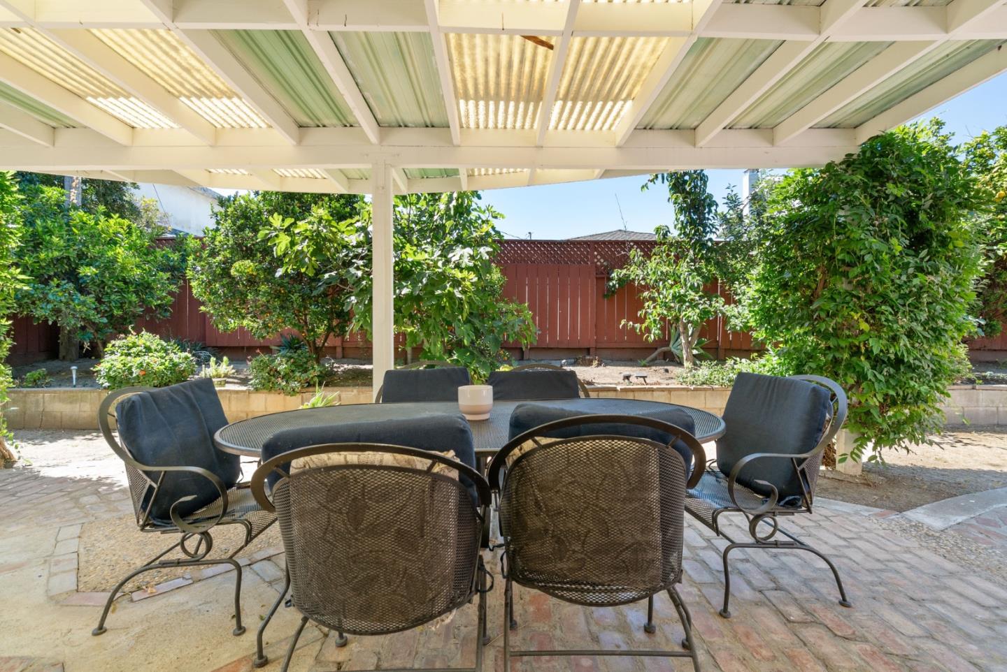 2718 Millbrae Way