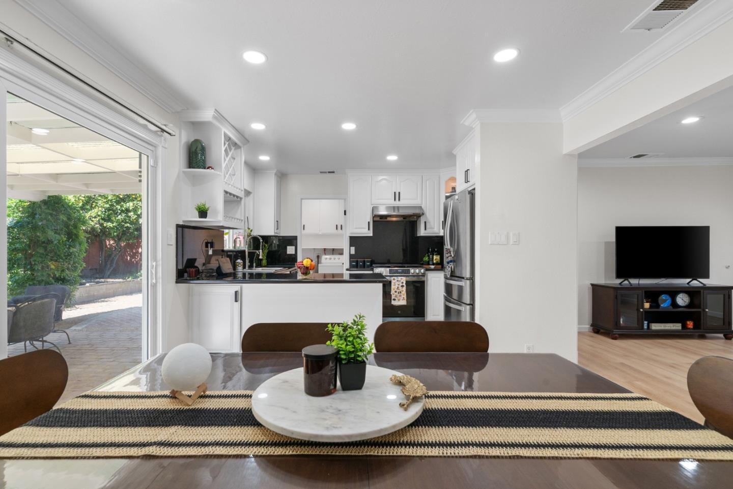 2718 Millbrae Way