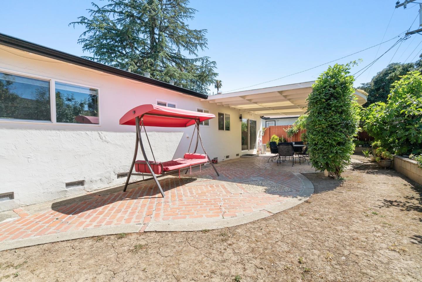 2718 Millbrae Way