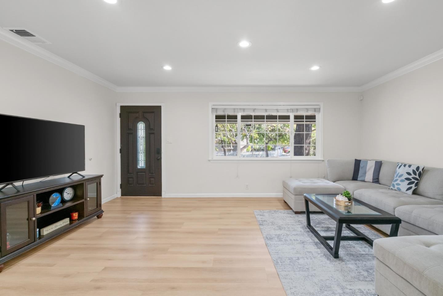 2718 Millbrae Way