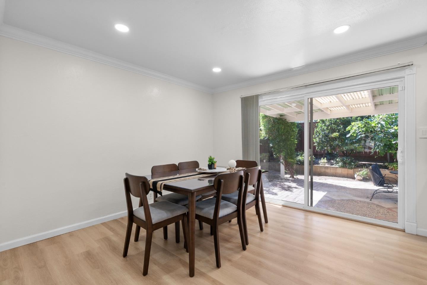 2718 Millbrae Way