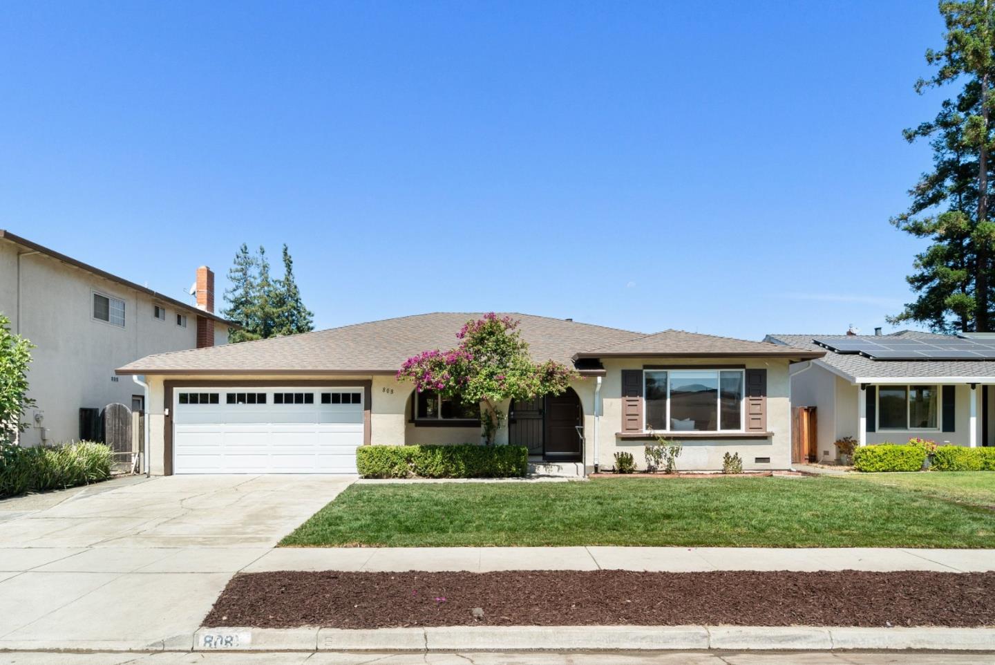 808 Glenside DR