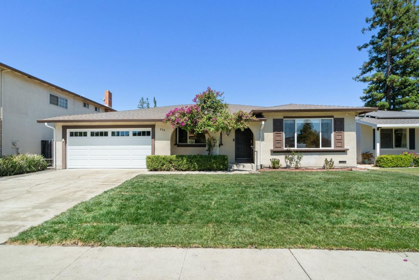 808 Glenside DR