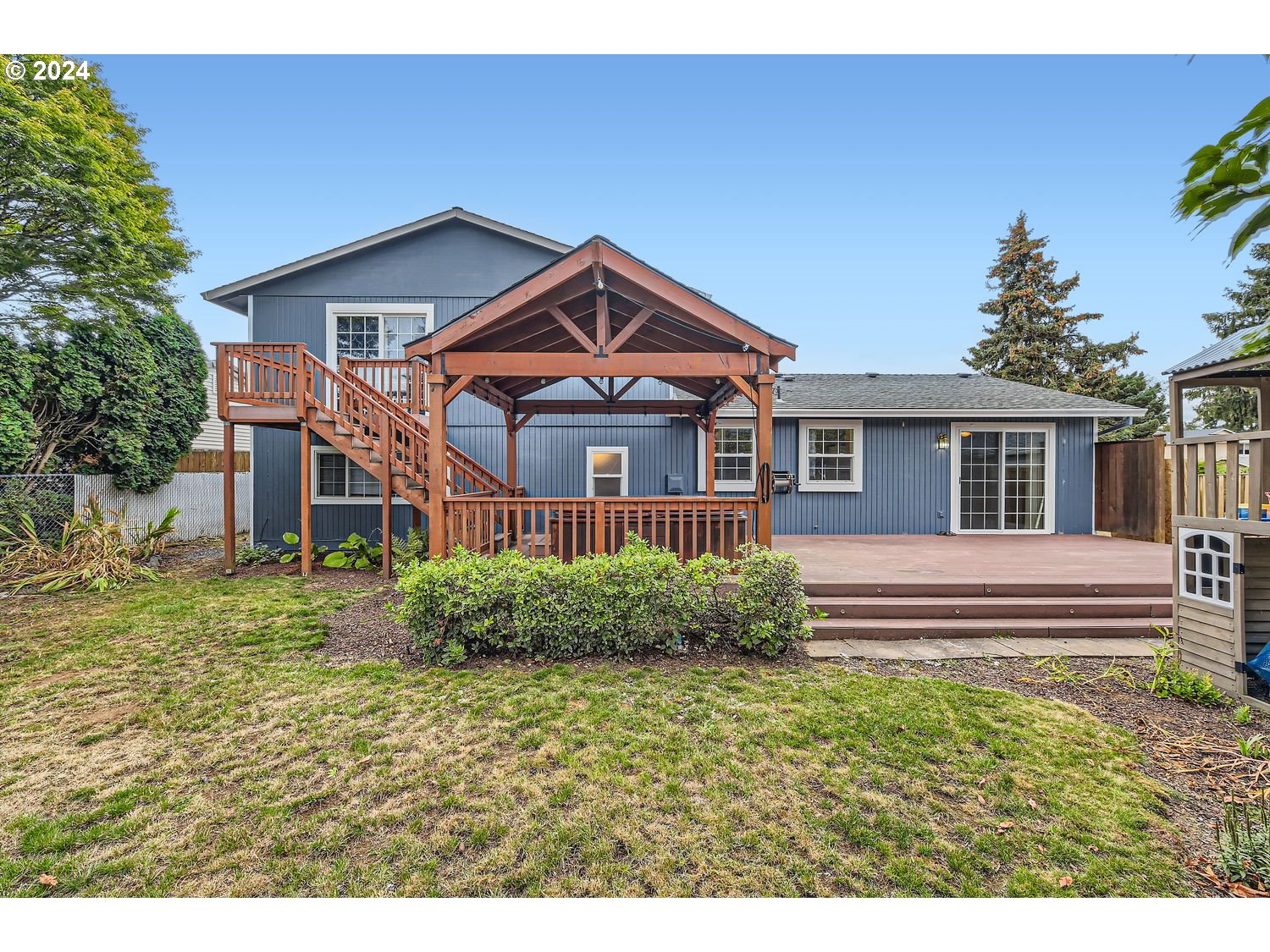1022 NE 196TH AVE