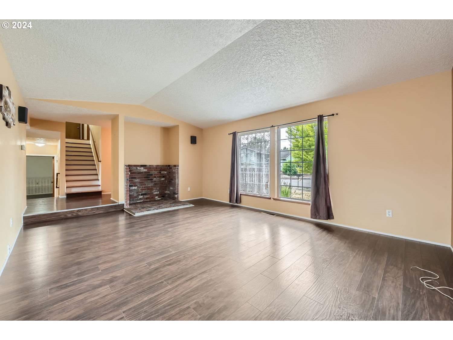 1022 NE 196TH AVE