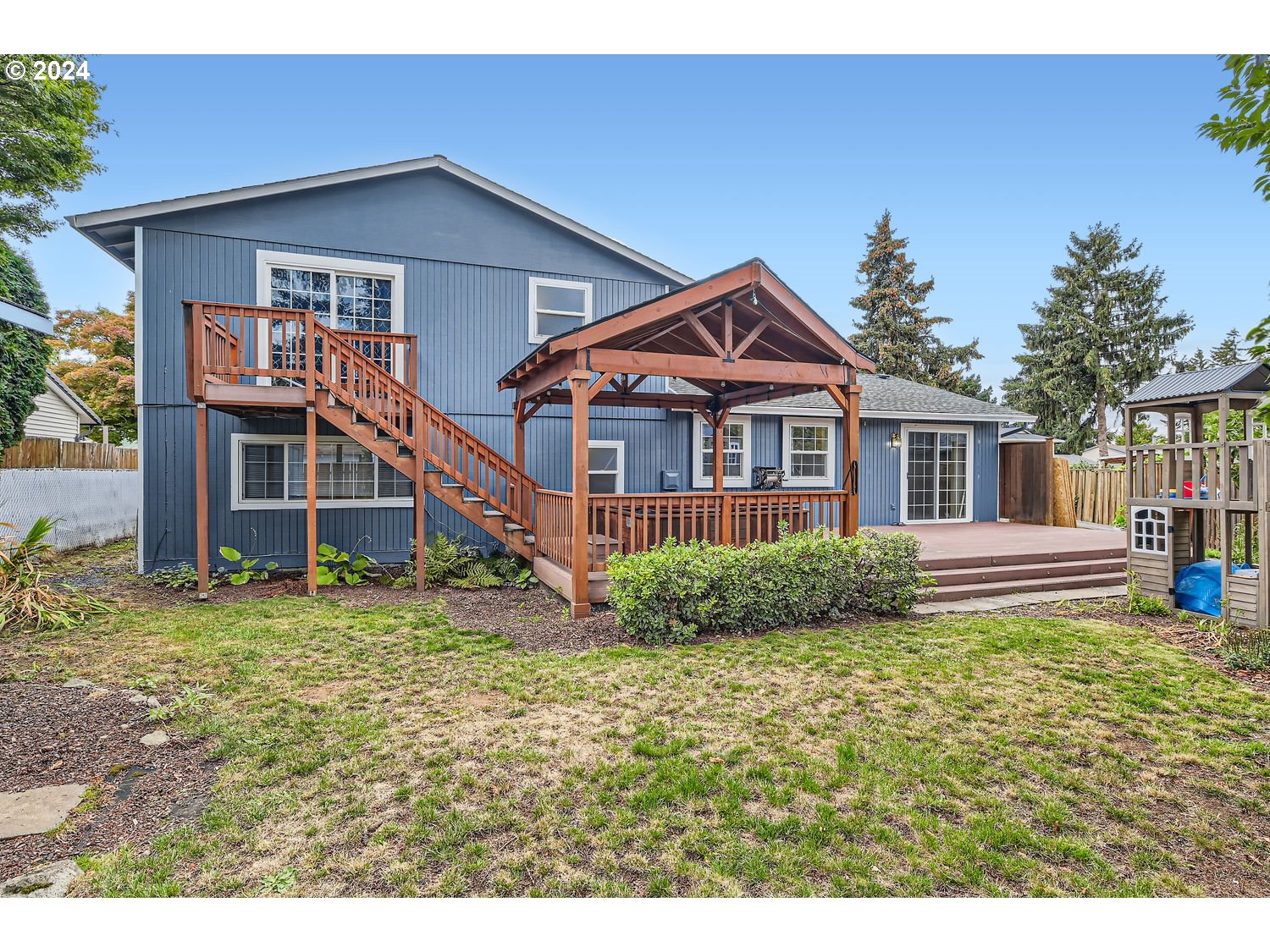 1022 NE 196TH AVE