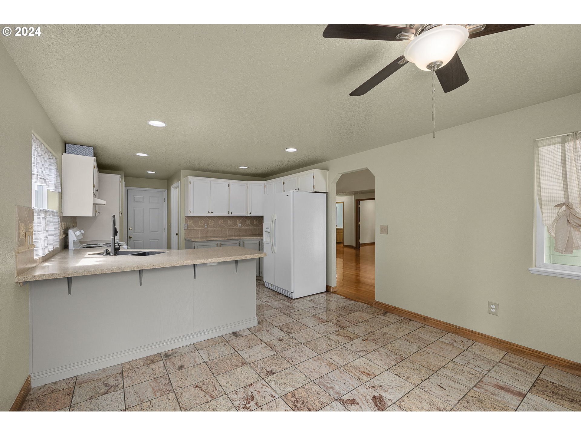 5278 NE 46TH PL