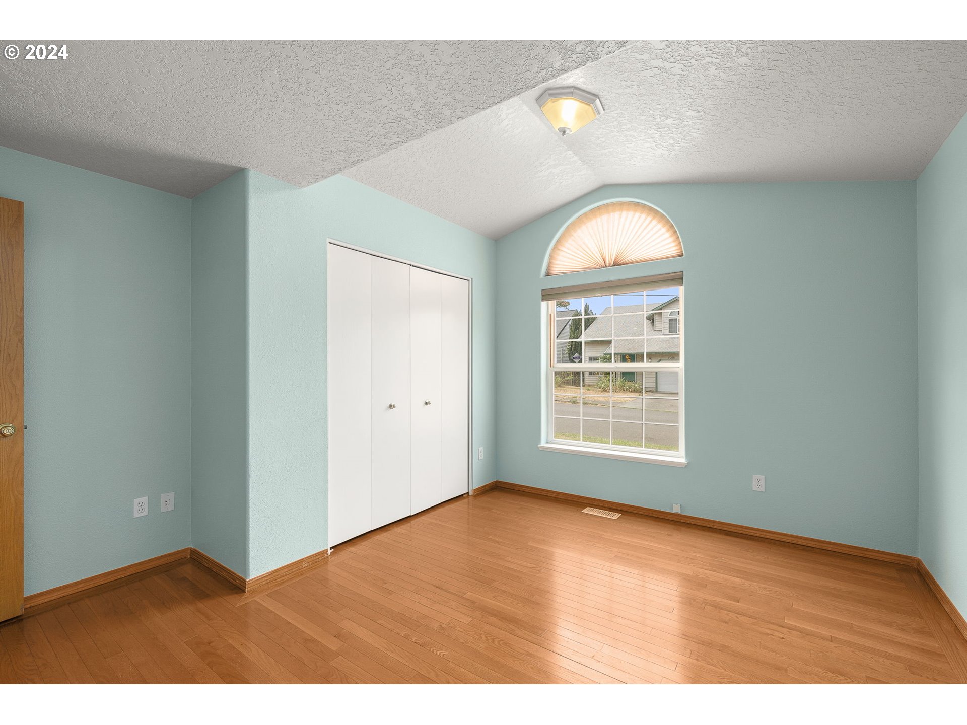 5278 NE 46TH PL