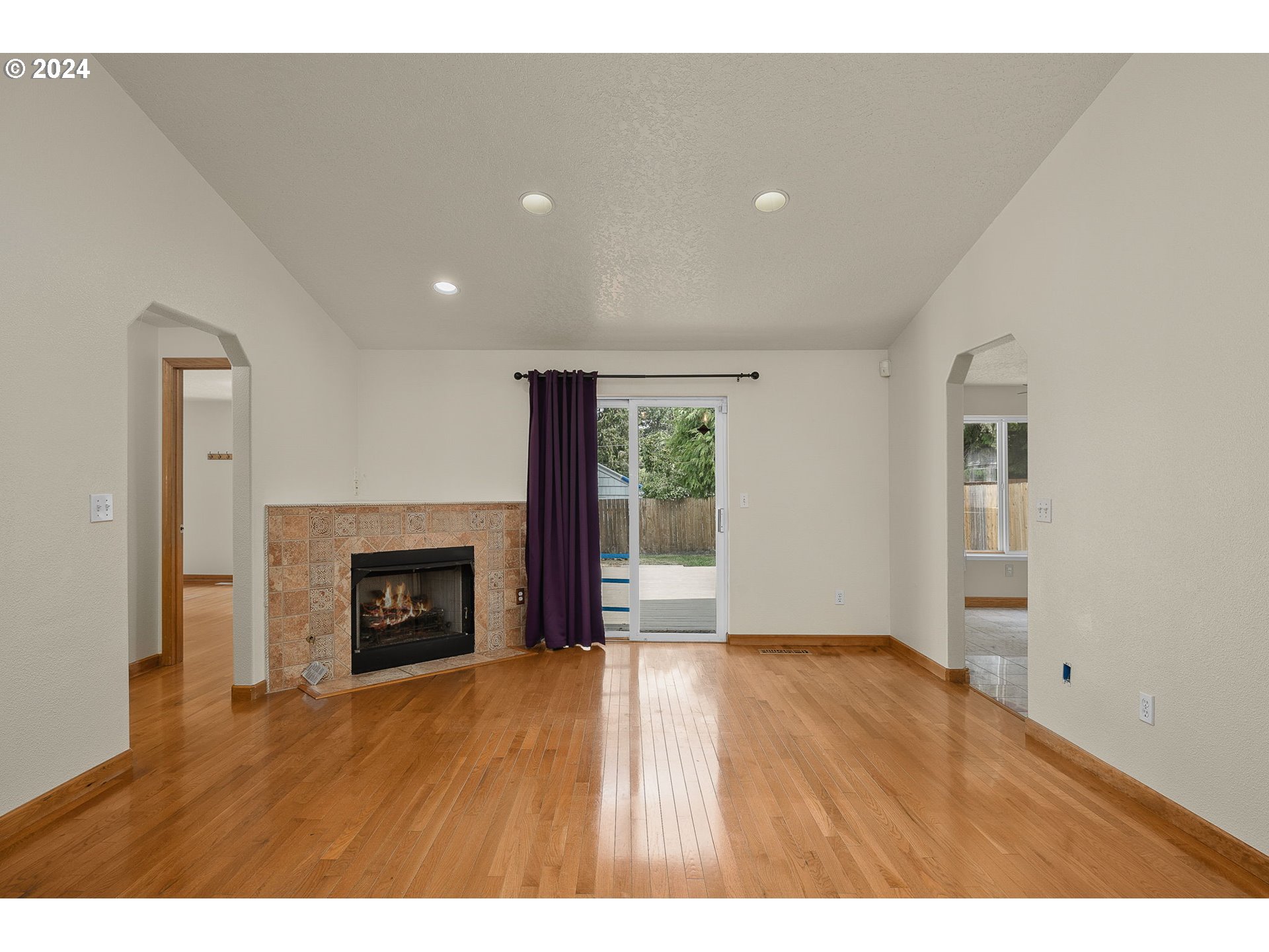 5278 NE 46TH PL