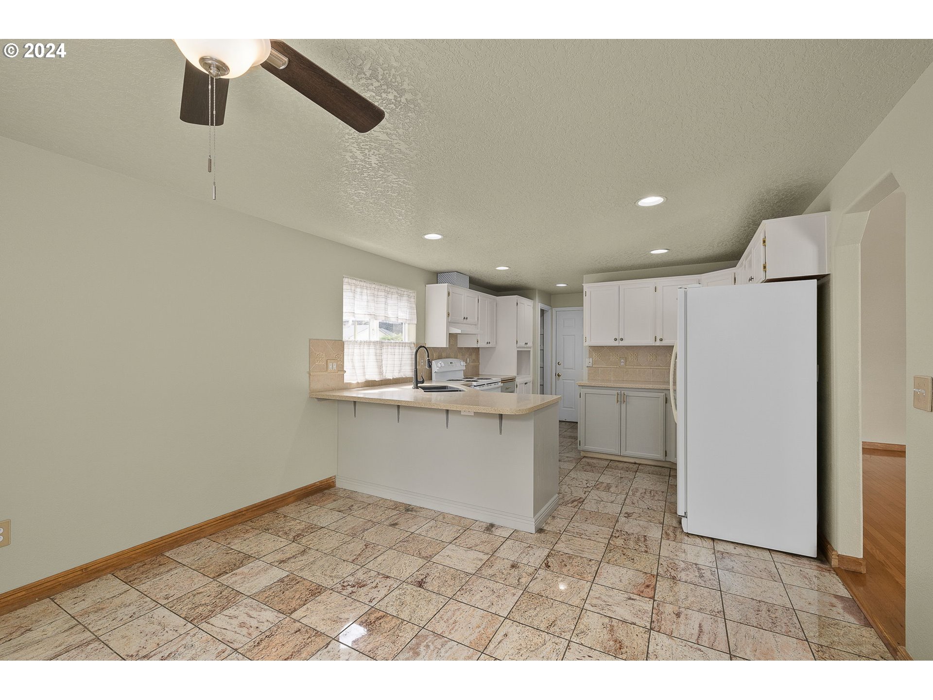5278 NE 46TH PL