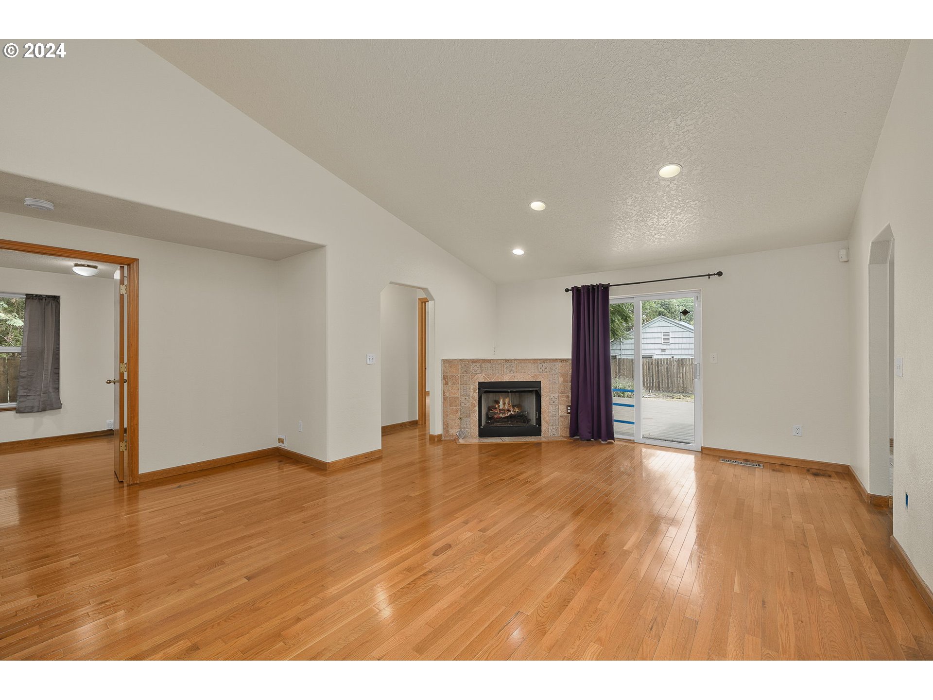 5278 NE 46TH PL