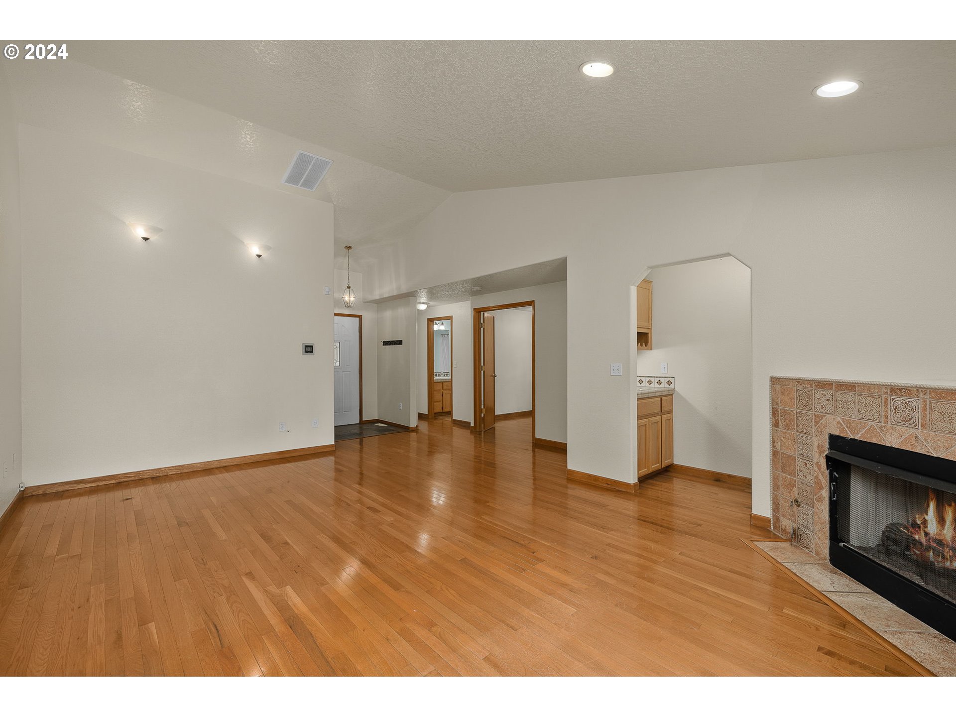 5278 NE 46TH PL