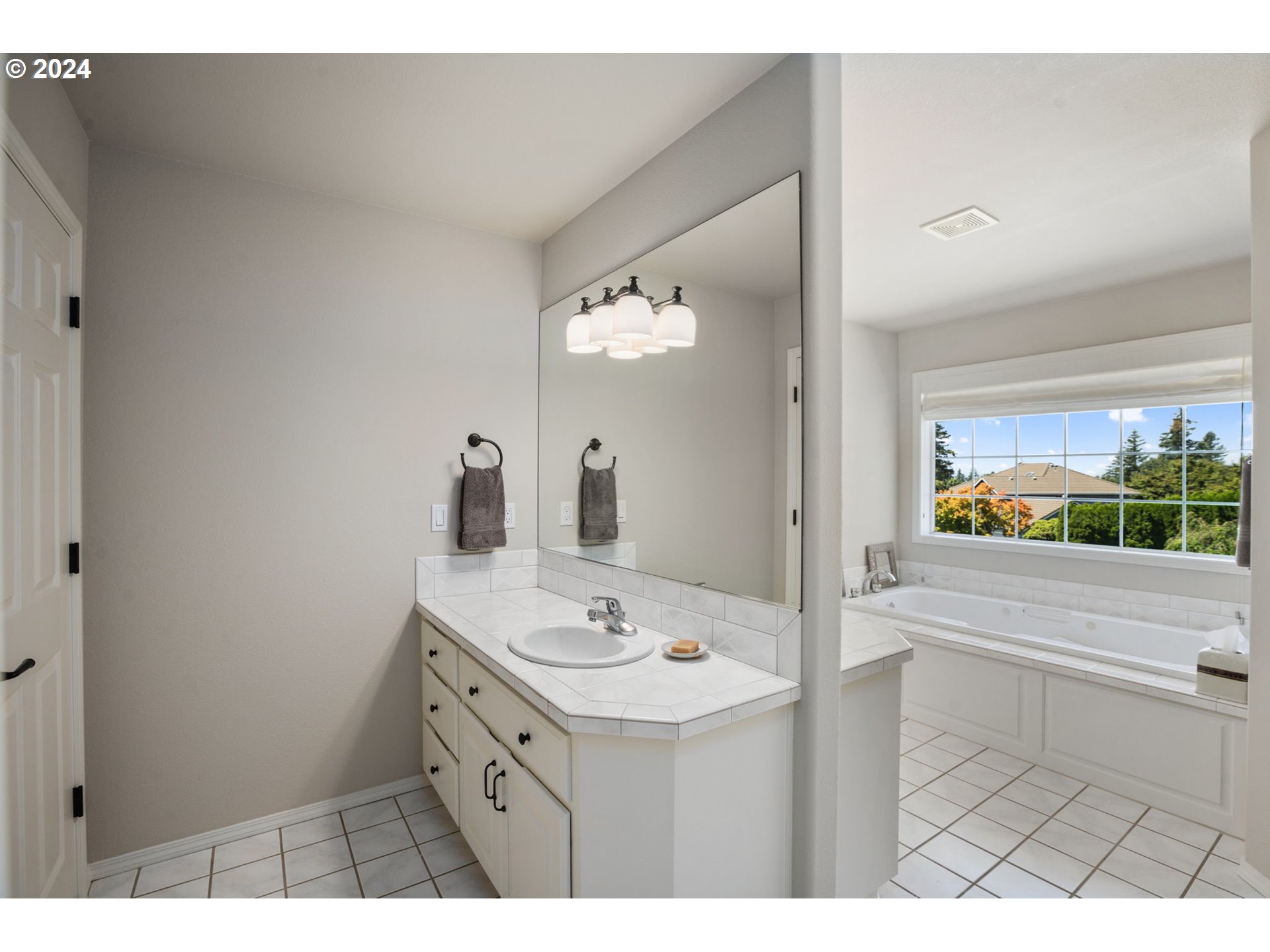 14116 SE EASTRIDGE CT