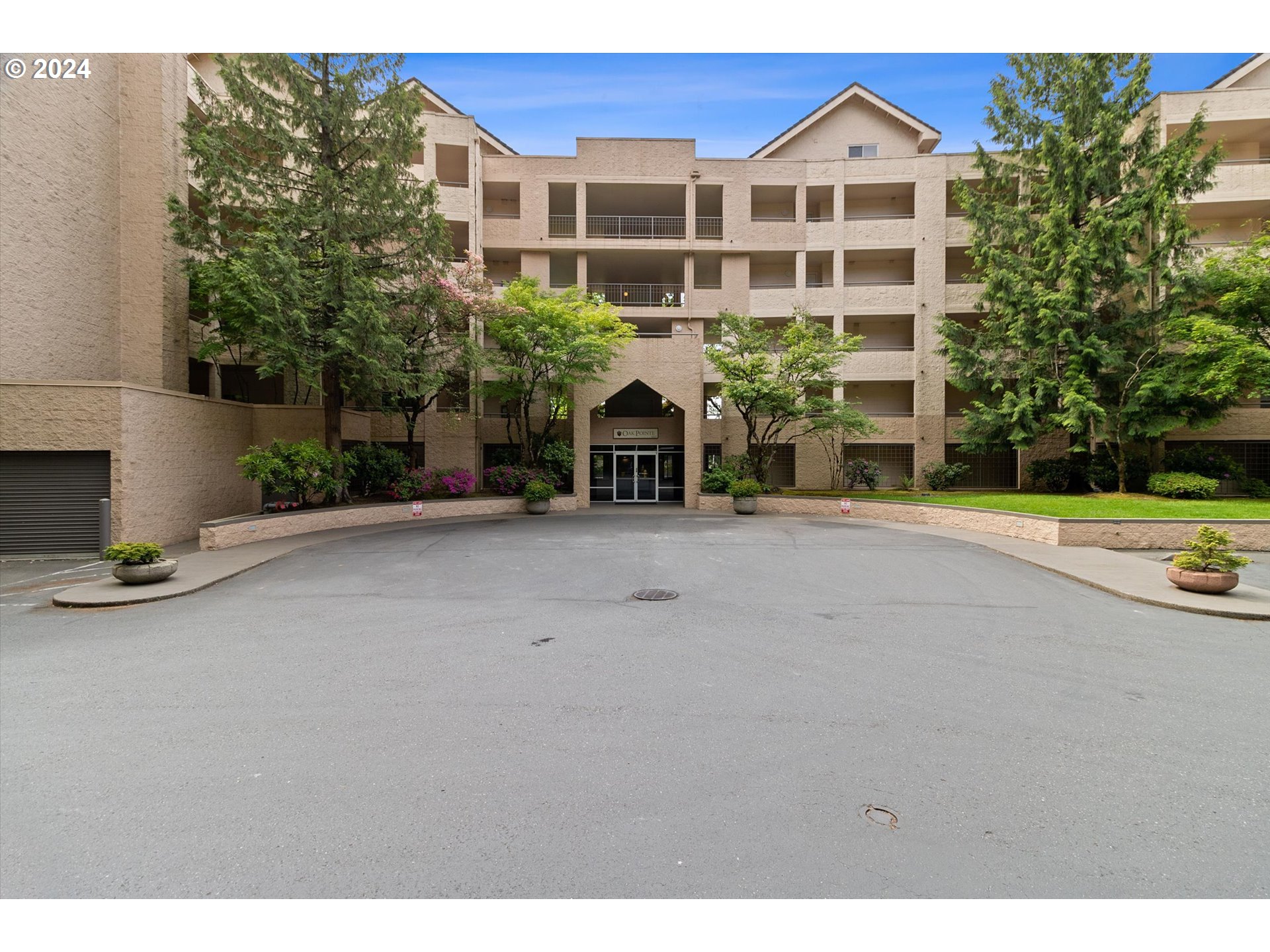 6645 W BURNSIDE RD 535