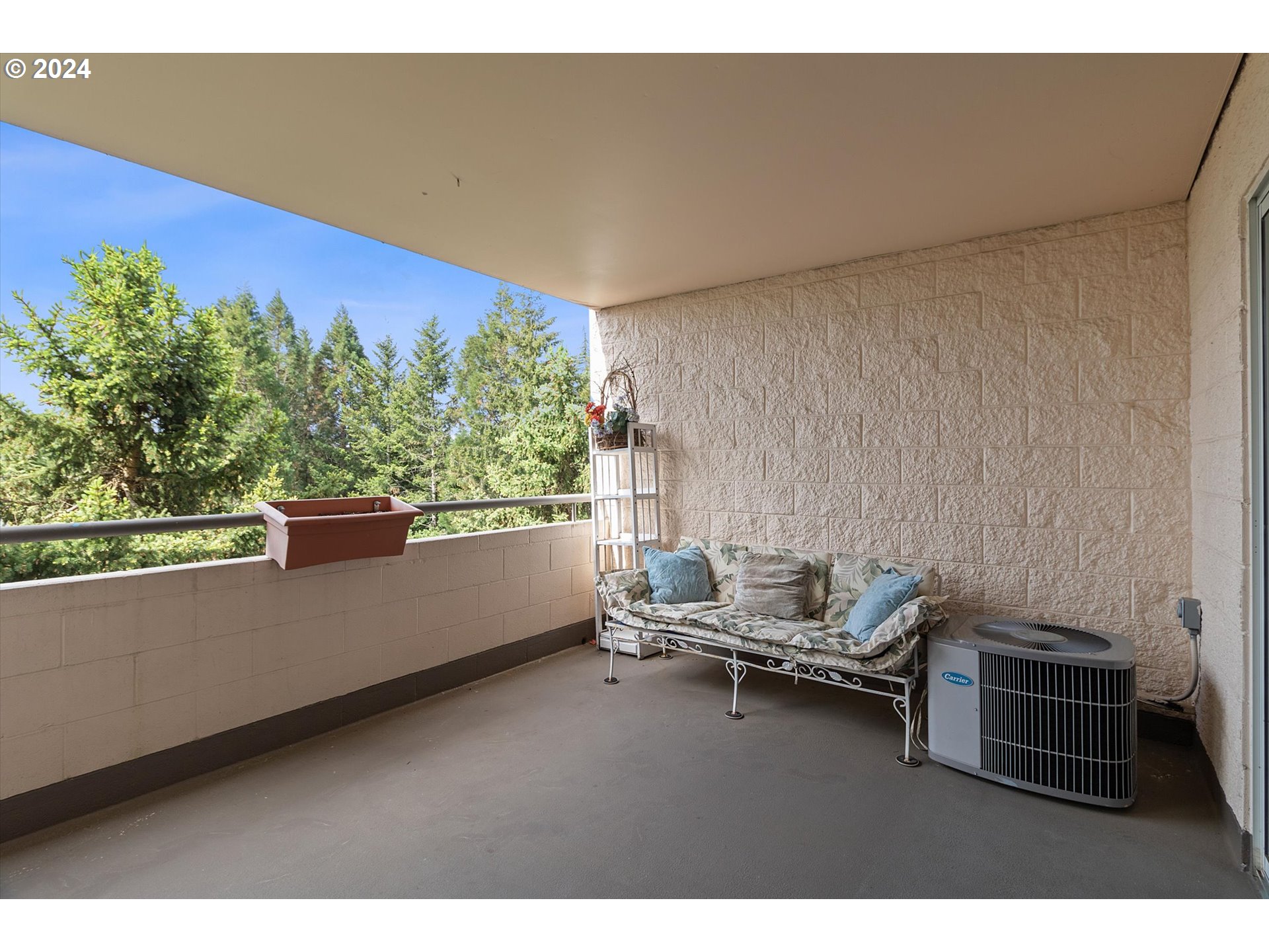 6645 W BURNSIDE RD 535