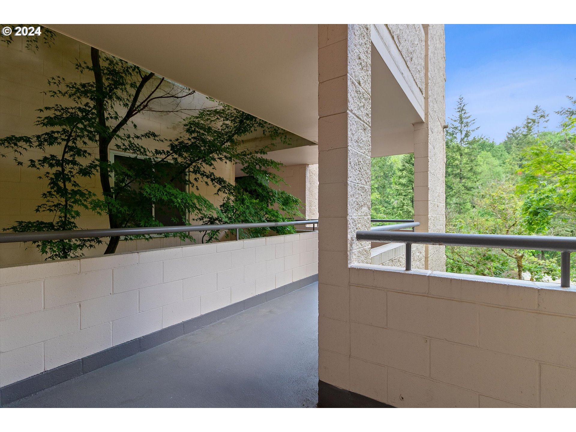 6645 W BURNSIDE RD 535