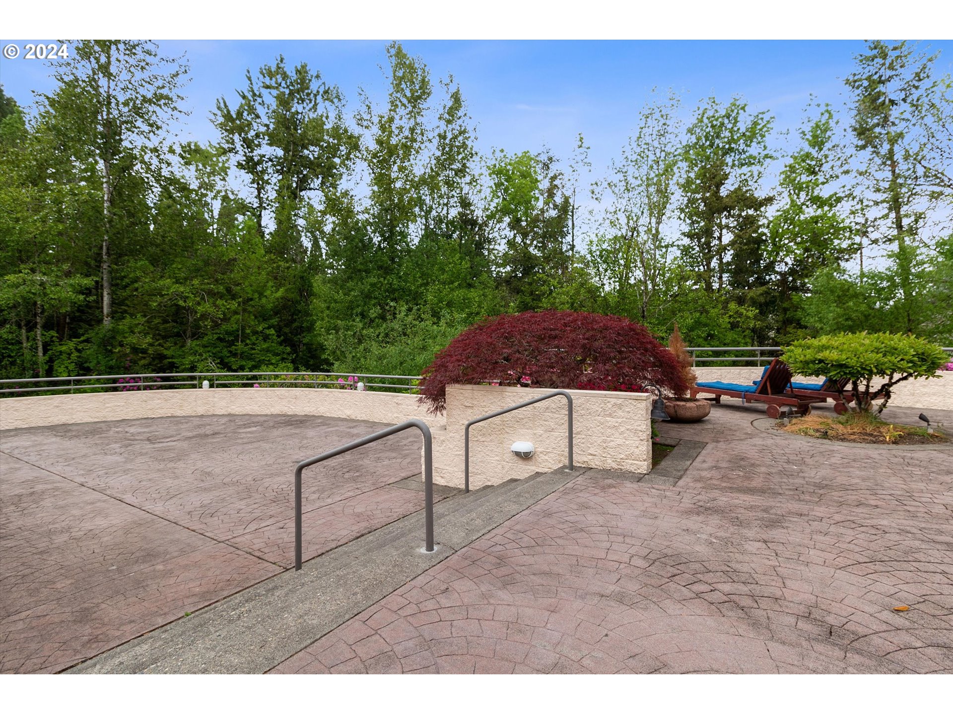 6645 W BURNSIDE RD 535