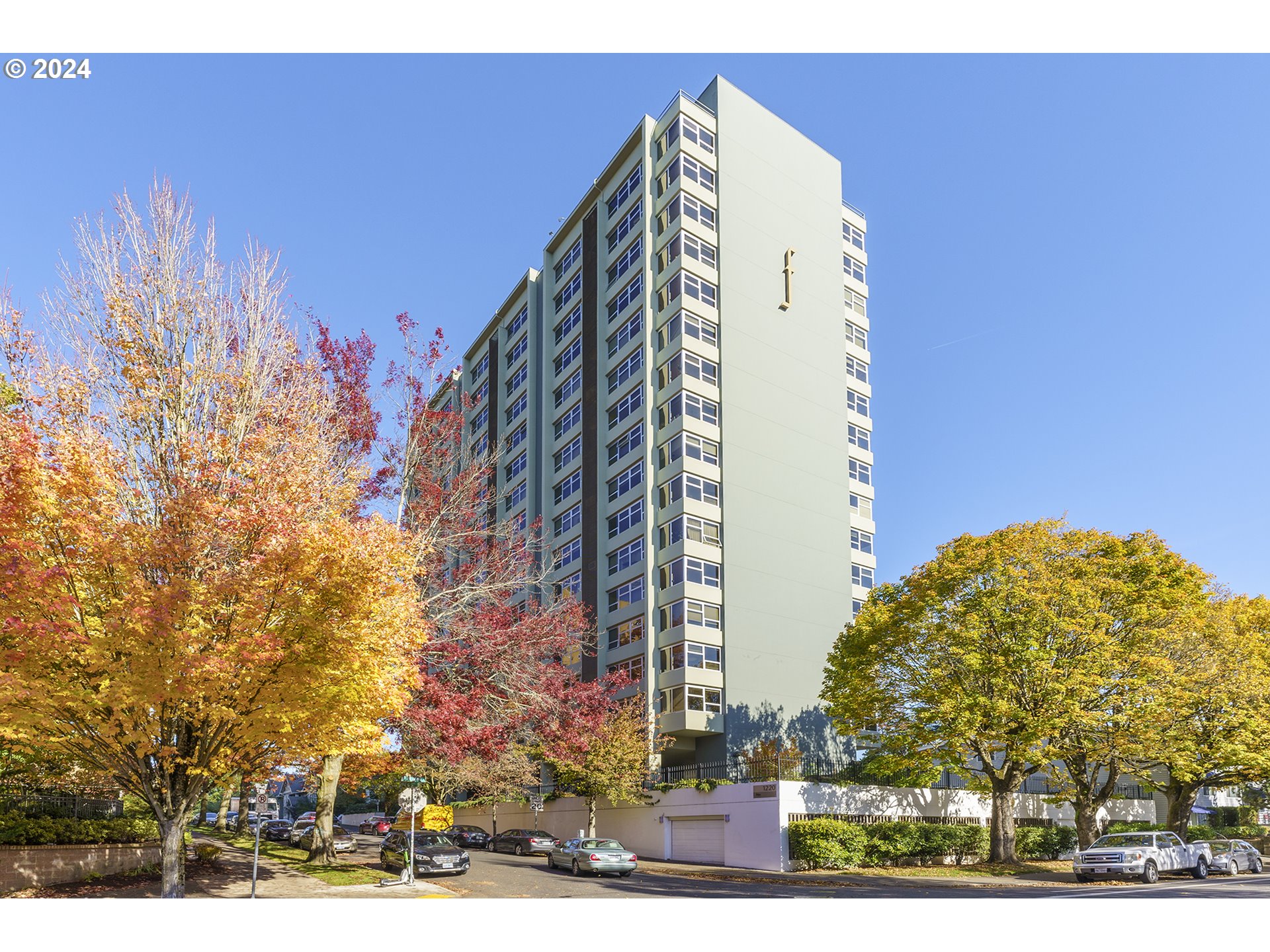 1220 NE 17TH AVE 14F