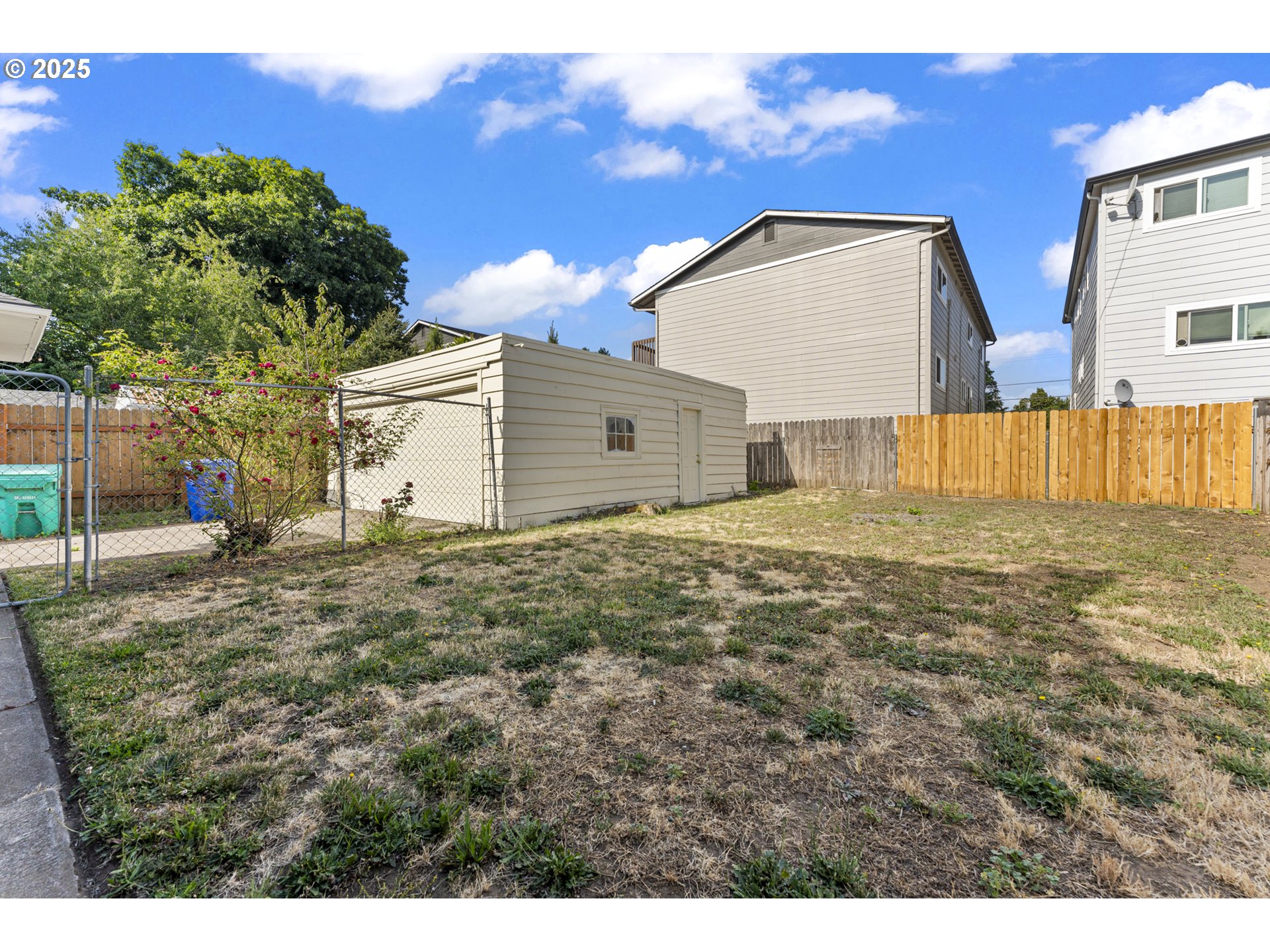37 SE 81ST AVE