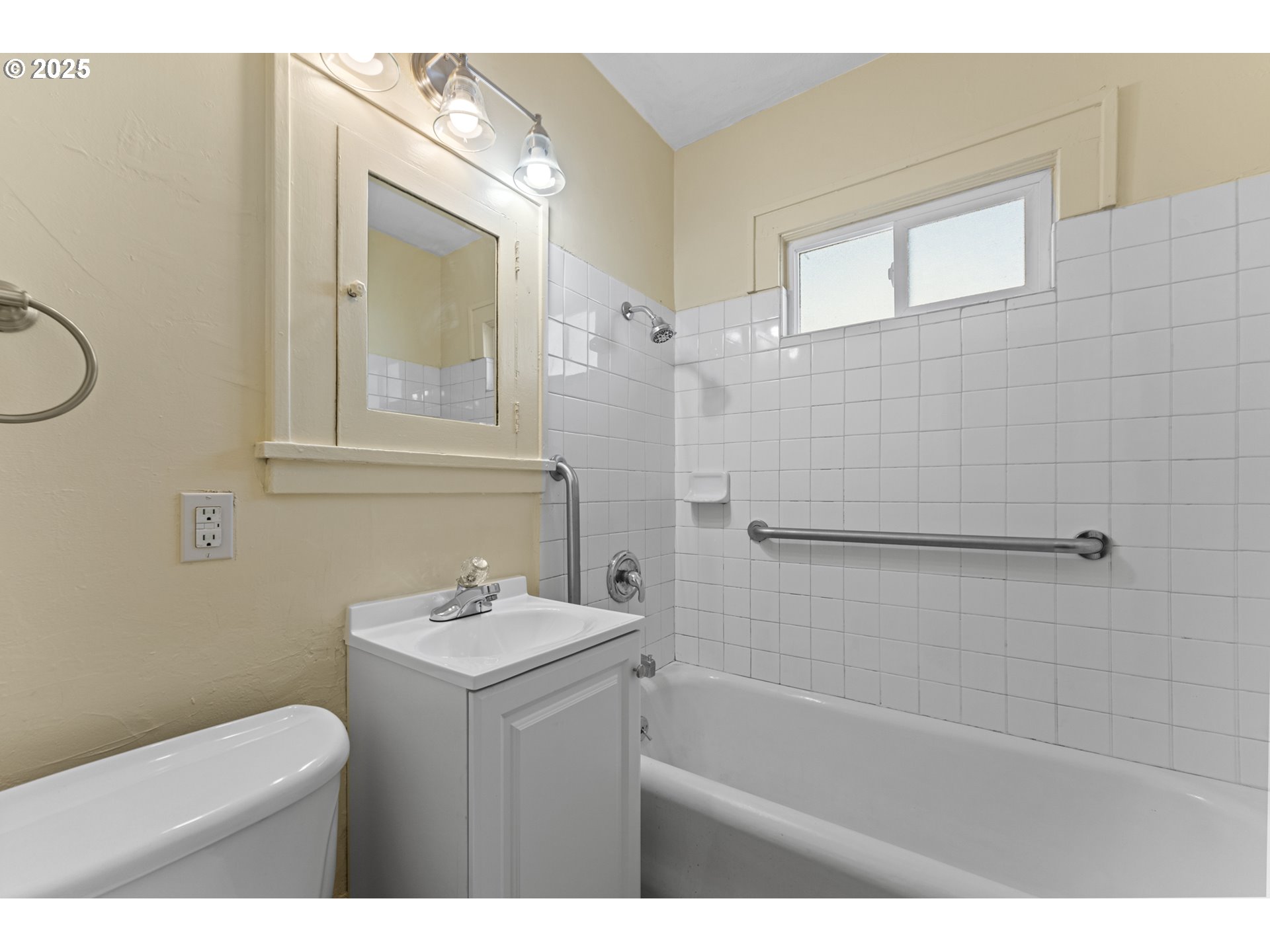 37 SE 81ST AVE
