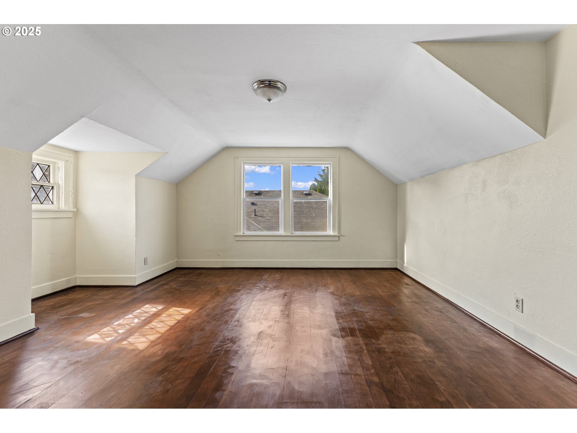 37 SE 81ST AVE