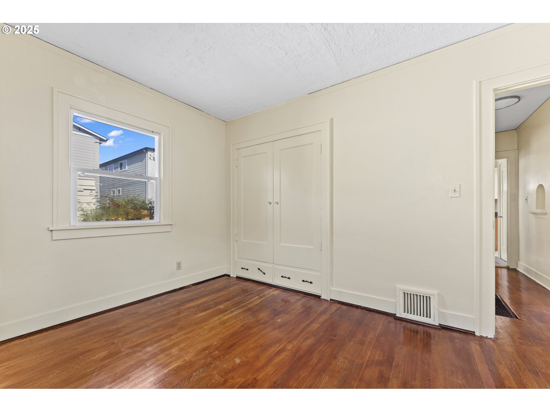 37 SE 81ST AVE