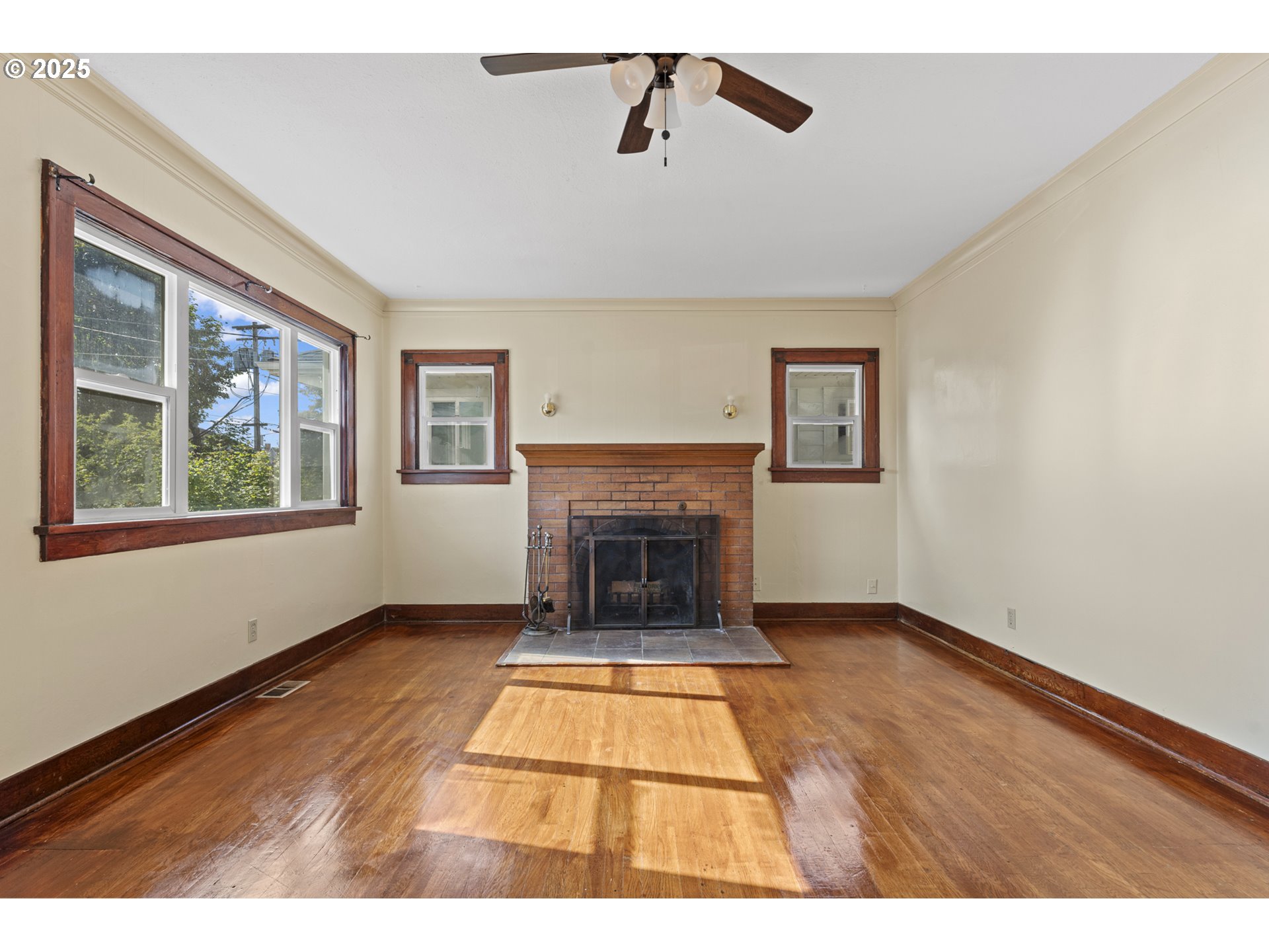 37 SE 81ST AVE