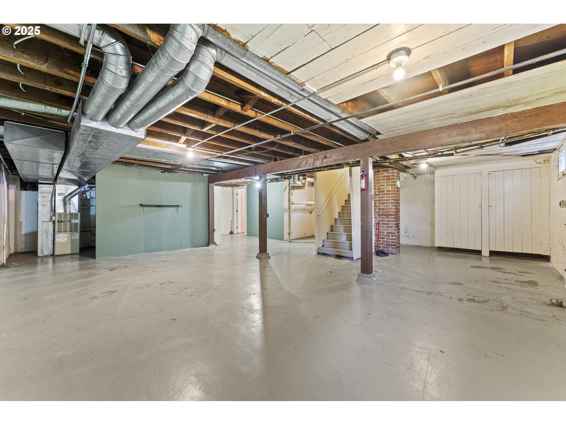 37 SE 81ST AVE